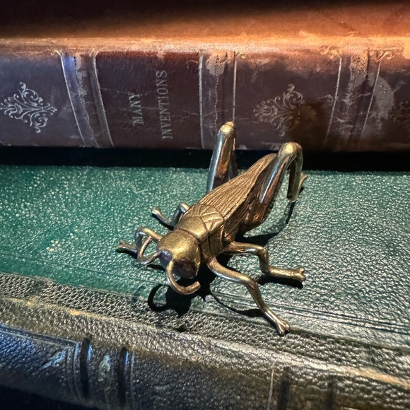 Solid Brass Grasshopper Cricket Vintage-style Sculpture Desk Decor - Picture 5 of 11